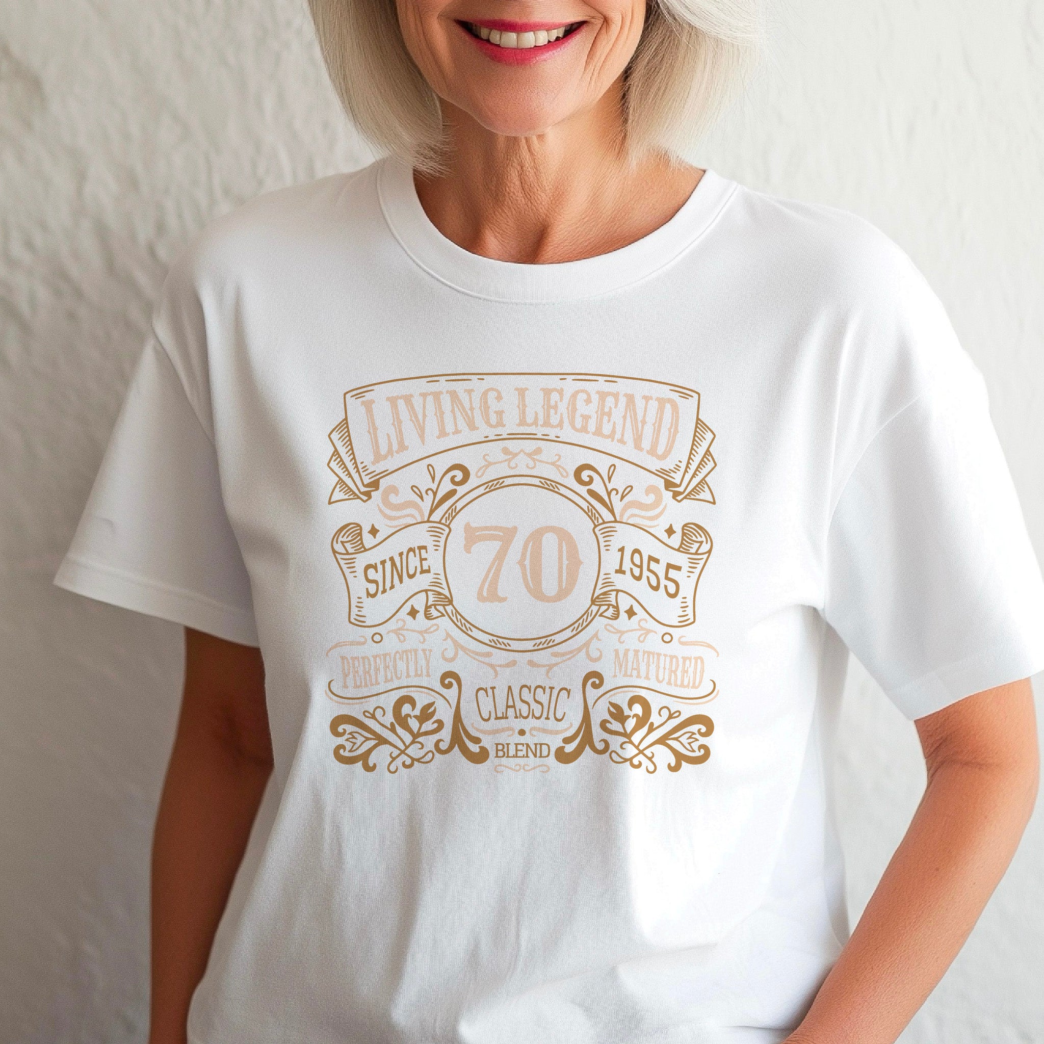 Living Legend 1955 - 70th Birthday T-Shirt, Perfectly Matured Classic Blend, Funny 70th Gift for Dad, 70th Gifts for Men, 70th T-Shirt