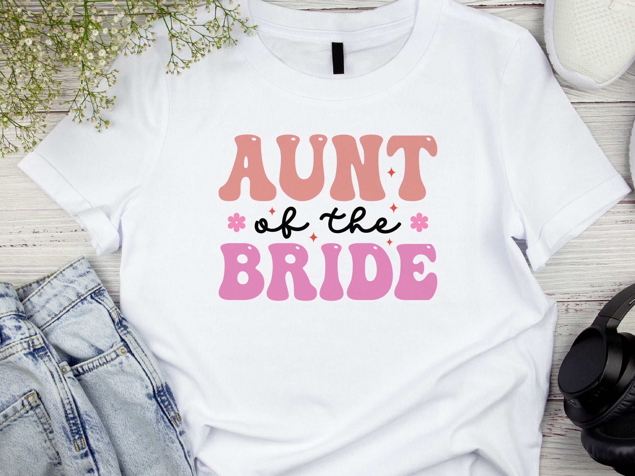 Aunt of the Bride Shirt – Wedding T-Shirt – Bridal Party Gift for Aunt – Wedding Day Tee