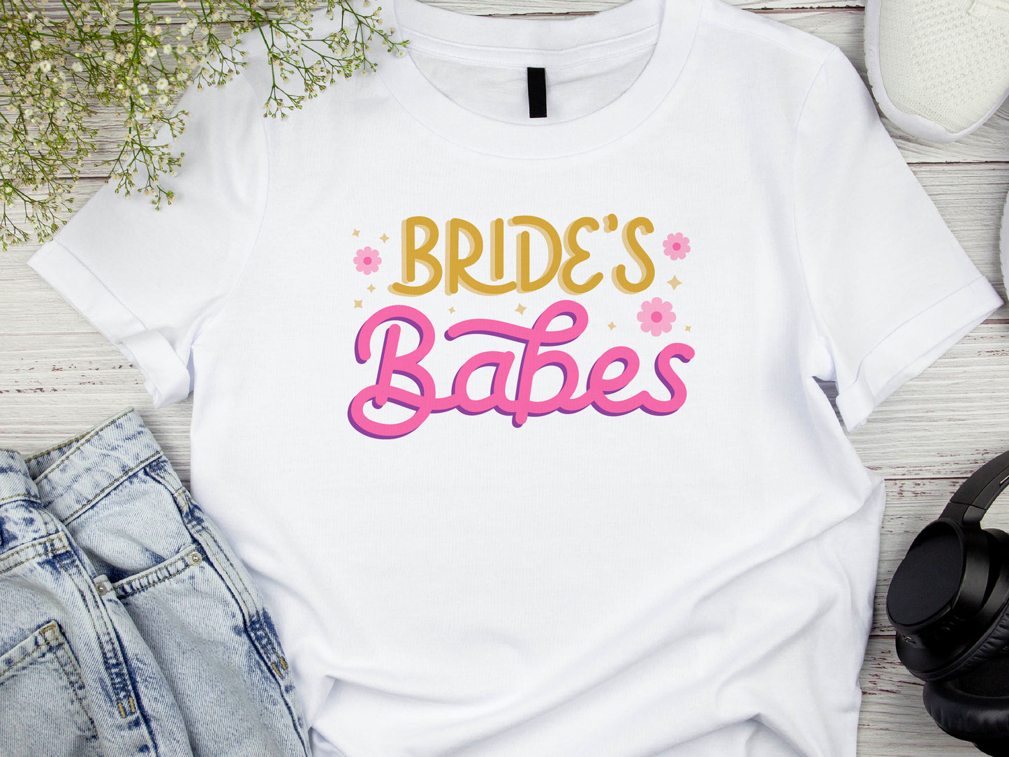 Bride’s Babes Pink Shirt – Bridesmaid T-Shirt – Bachelorette Party Matching Tee – Bridal Shower Outfit – Team Bride Shirt