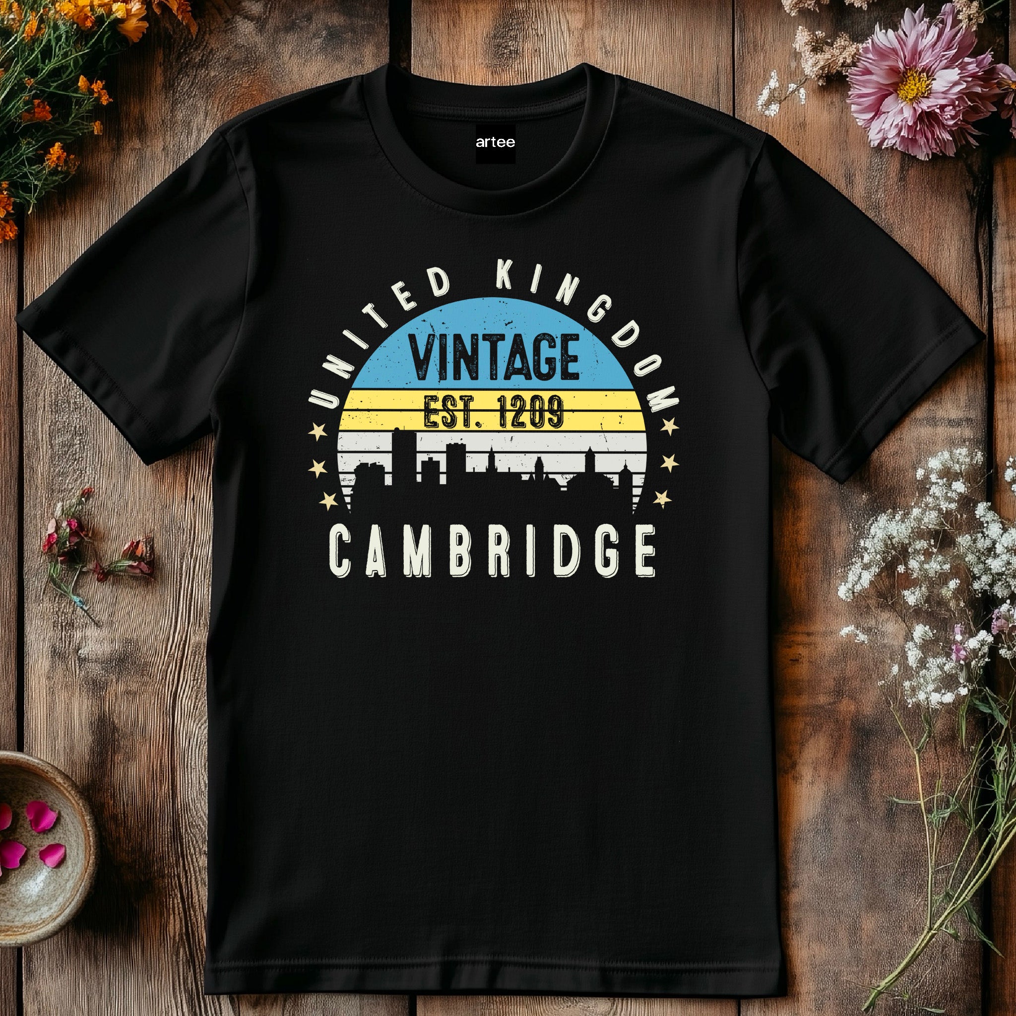 Cambridge Est. 1209 T-Shirt – Vintage United Kingdom Tee – Retro UK City Shirt – British Heritage Gift – Unisex England Top