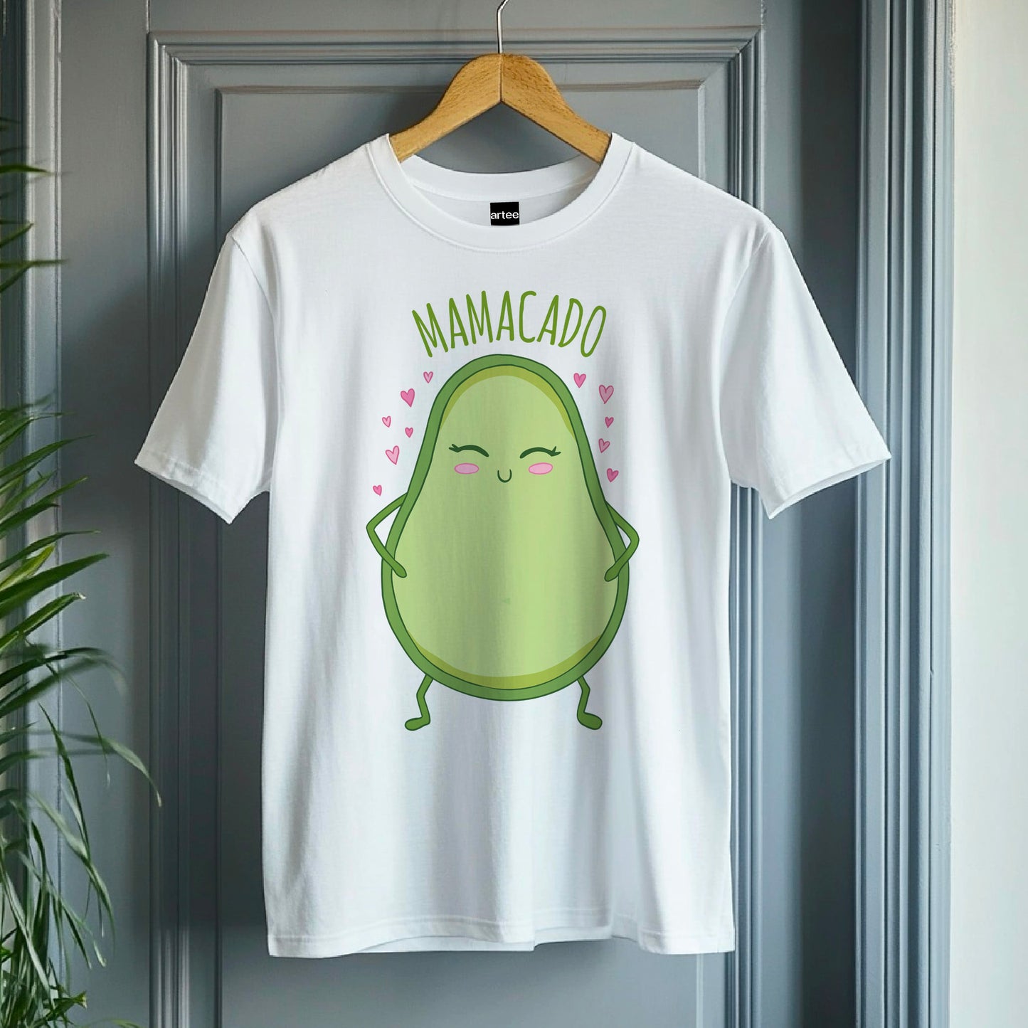 Mamacado T-Shirt, Pregnancy Announcement Shirt, Baby Announcement T-Shirt, Funny Gift for Expectant Mothers, baby shower Shirt