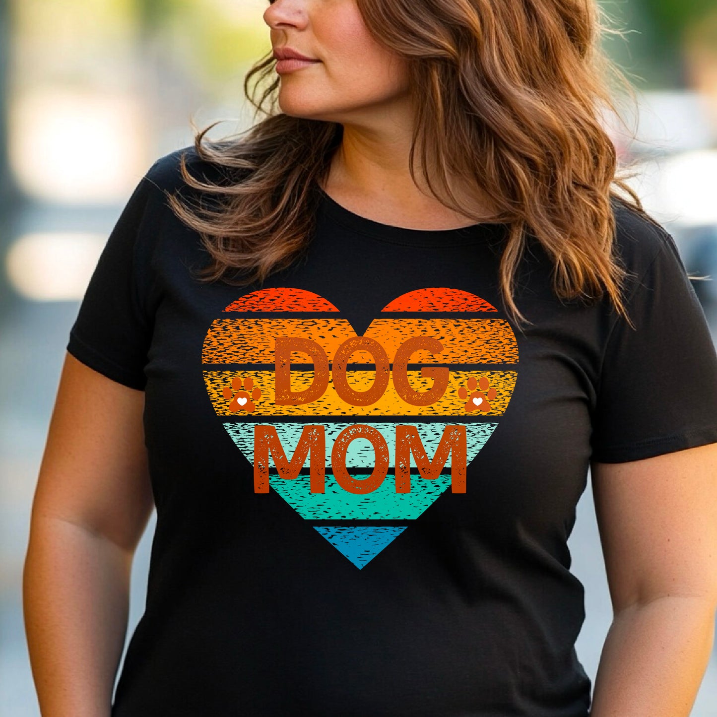Retro dog mom t-shirt, Vintage dog lover t-shirt, Cool pet owner gift, Casual shirt for mother's day