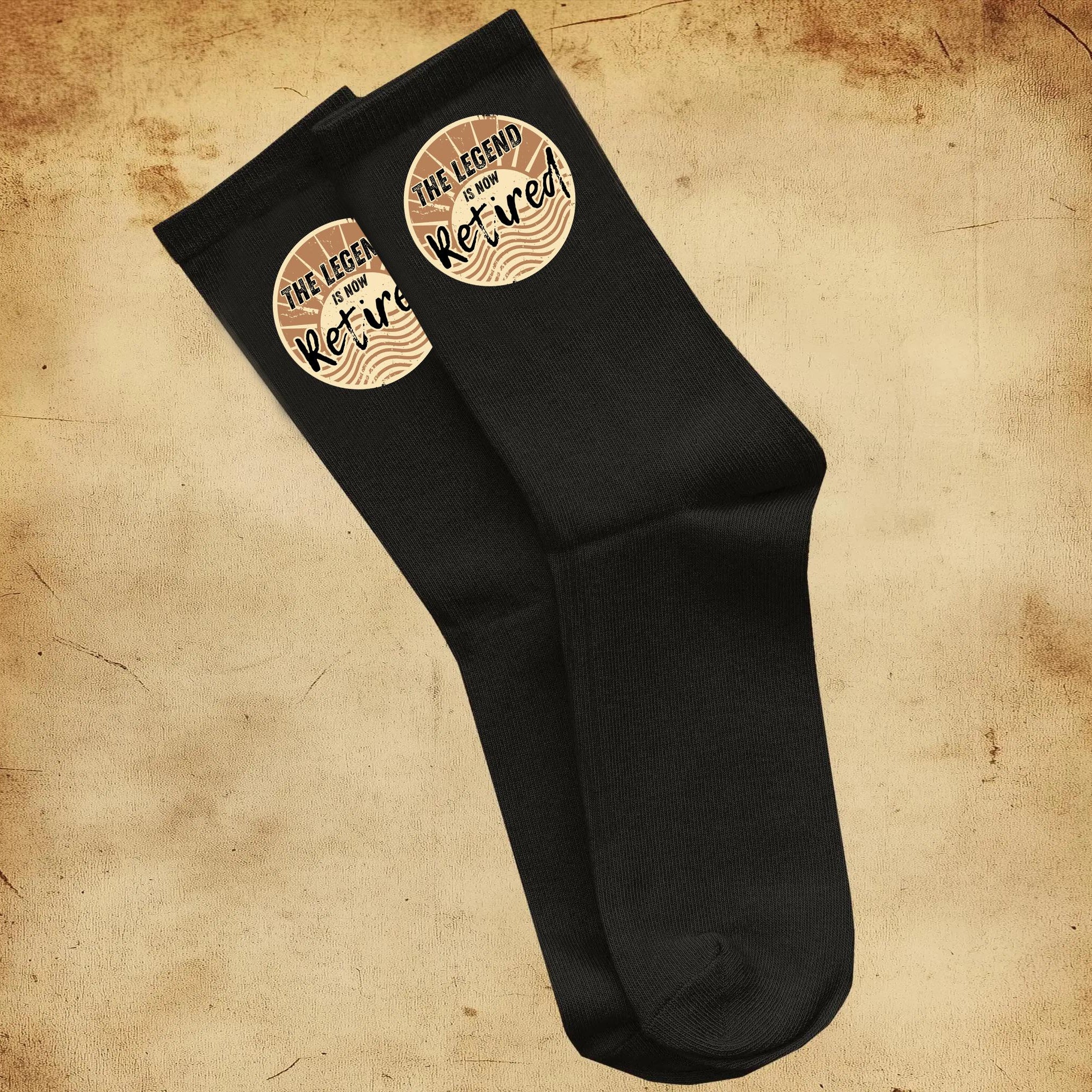 Officially Retired Socks – Funny Retirement Gift for Men & Women | Retirement Socks | Leaving Present | Happy Retirement Keepsake