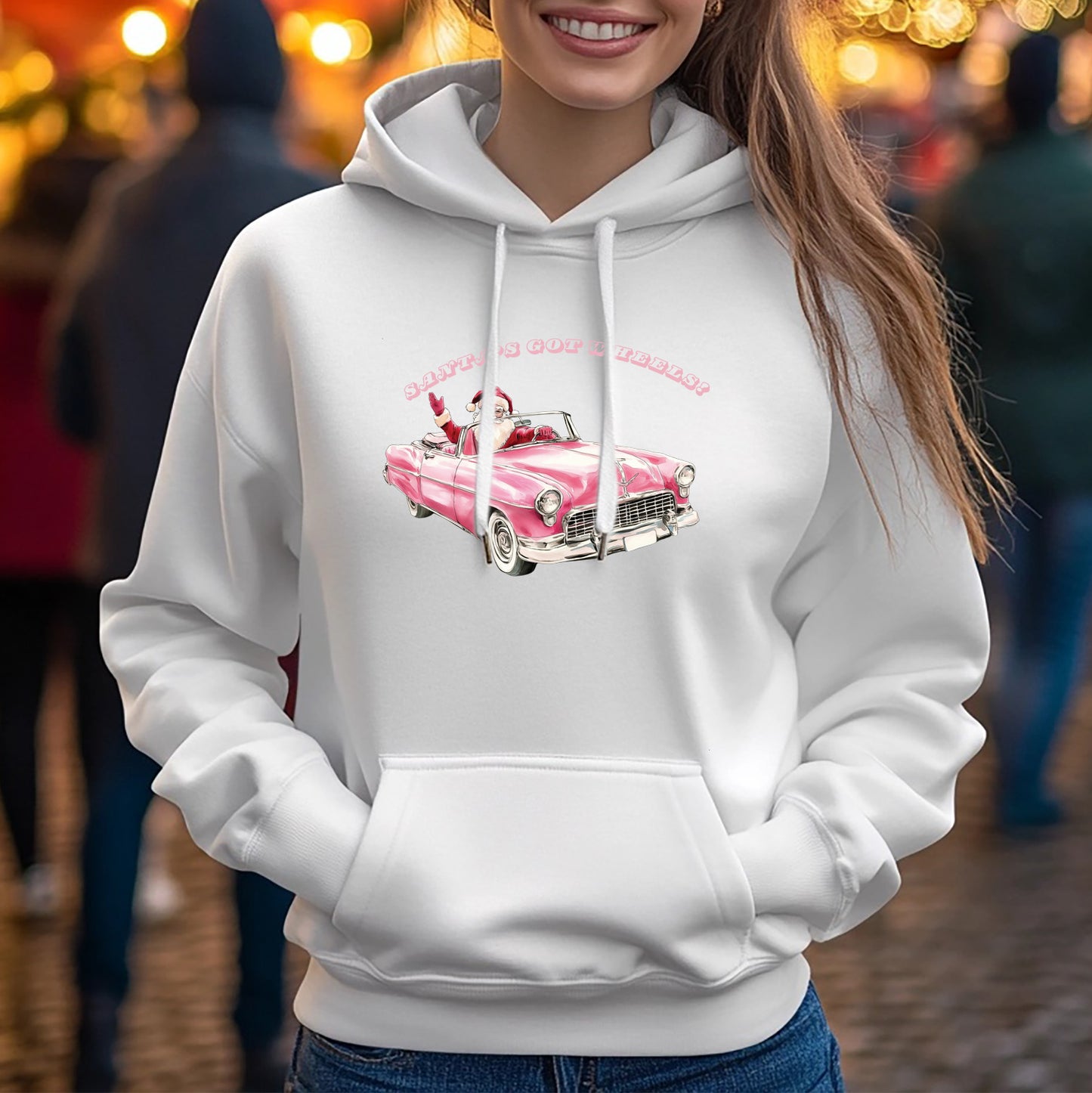 Weißer „Santa's Got Wheels“-Kapuzenpullover für Damen – festliche Weihnachtskleidung